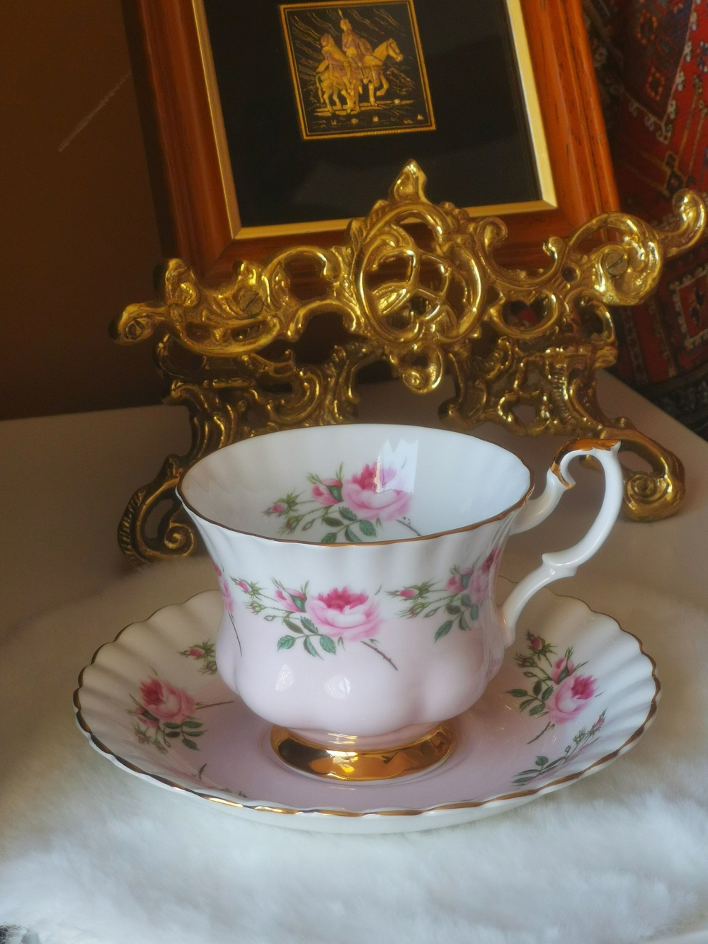 Royal Albert Pink Rose Bone China Teacup and Saucer with Gold Trim